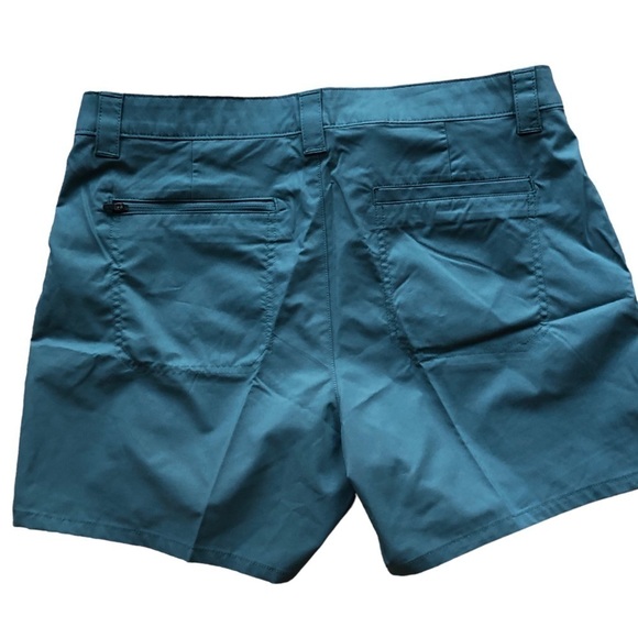 Amazon Essentials Sage Green Shorts Size 14 - Picture 4 of 8